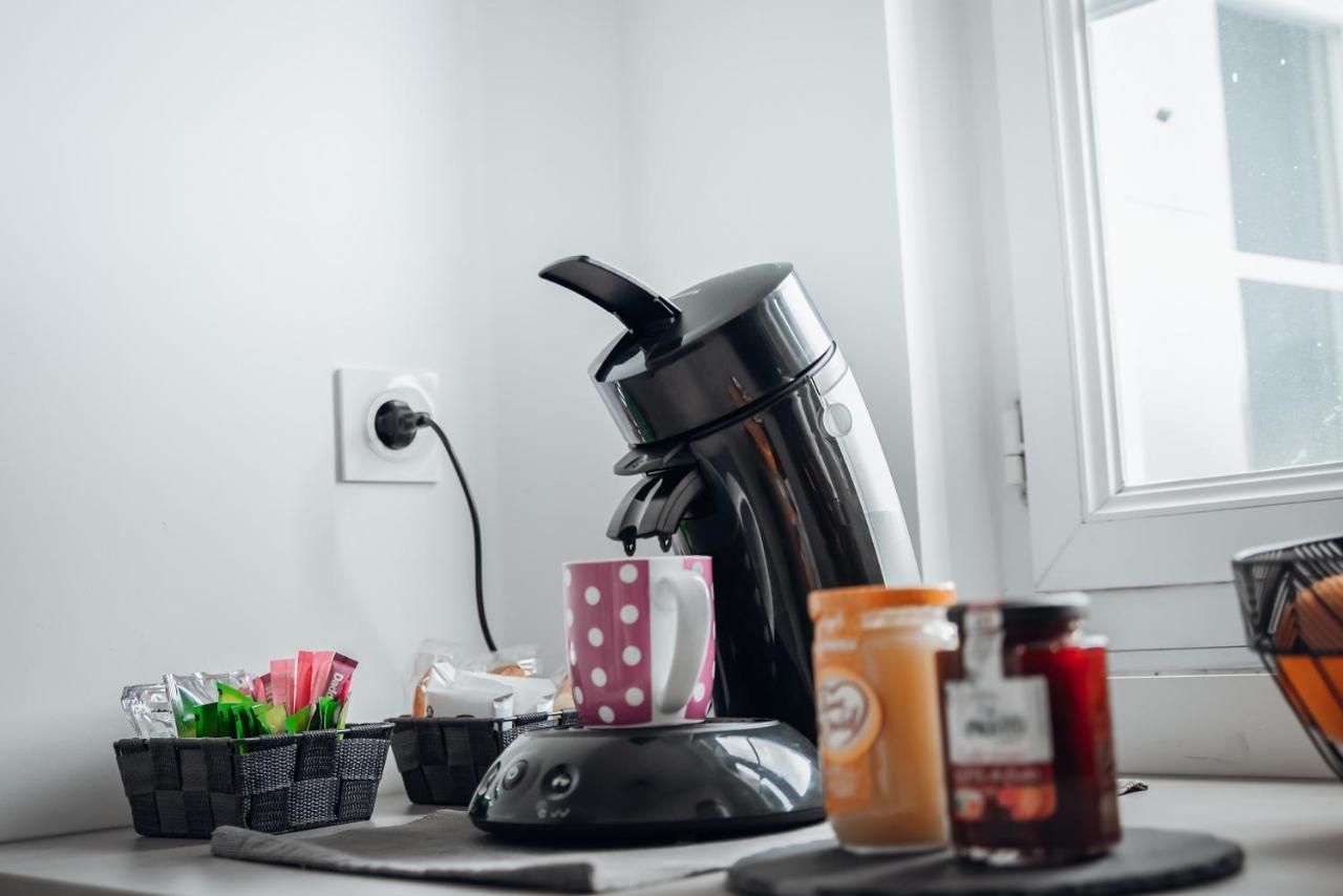 Appartement Neuf, Moderne Et Confortable! Ernee Luaran gambar