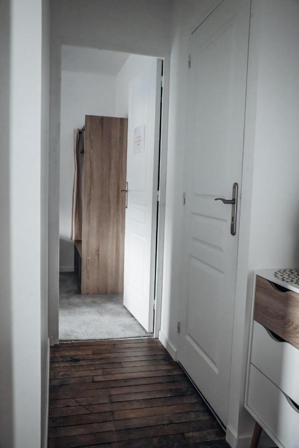Appartement Neuf, Moderne Et Confortable! Ernee Luaran gambar